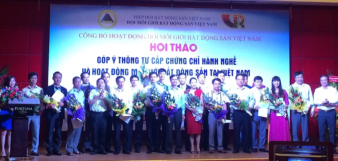 Ch&iacute;nh thức ra mắt Hội M&ocirc;i giới Bất động sản Việt Nam