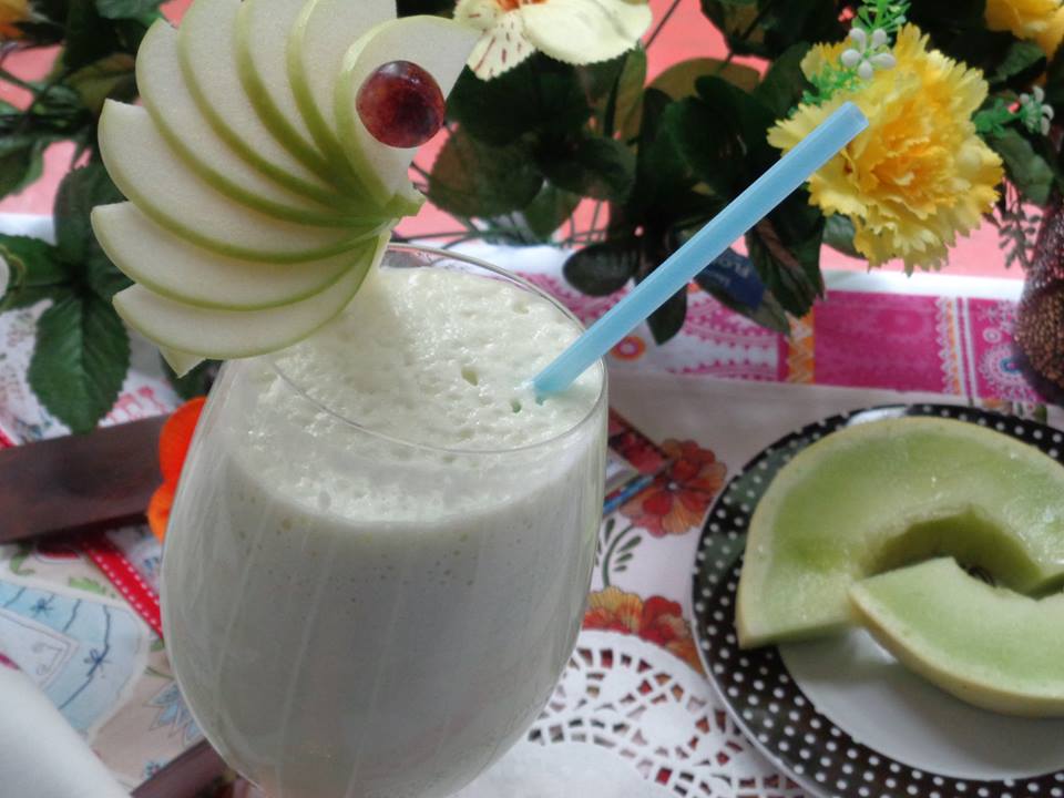 C&aacute;ch l&agrave;m sinh tố dưa l&ecirc;