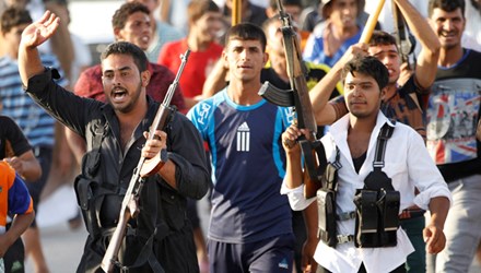 C&aacute;c t&igrave;nh nguyện vi&ecirc;n Iraq tham gia chiến dịch tấn c&ocirc;ng IS