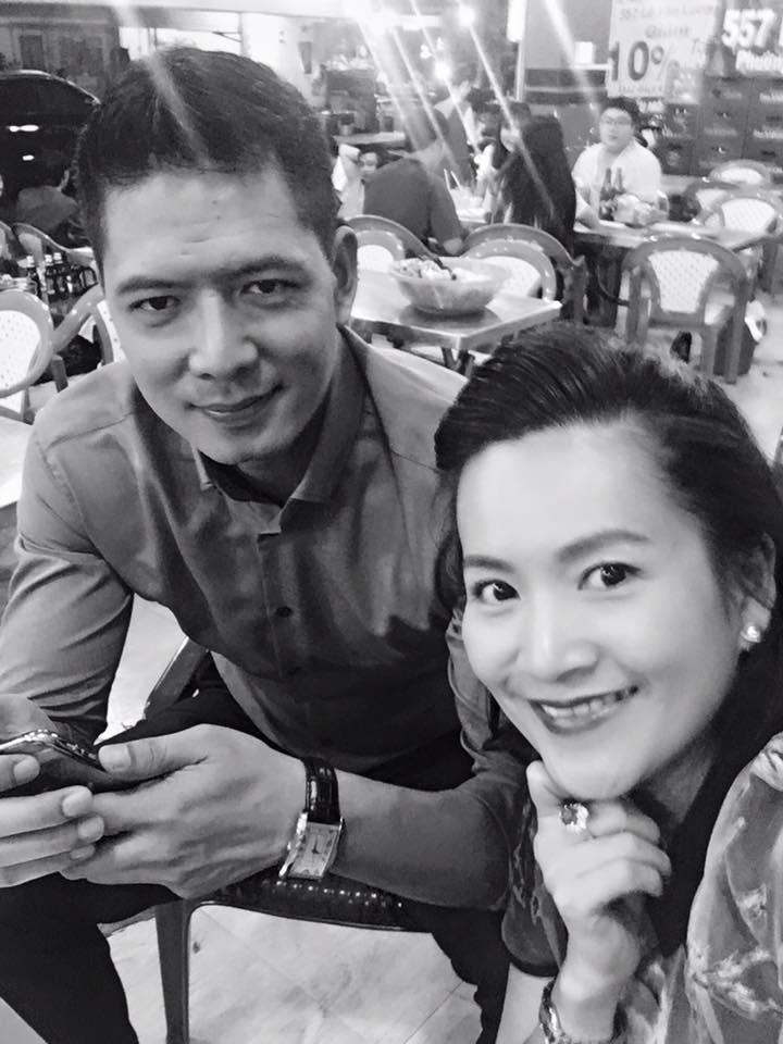 Vợ chồng B&igrave;nh Minh &ndash; Anh Thơ chia sẻ h&igrave;nh ảnh giản dị khi đi ăn đ&ecirc;m
