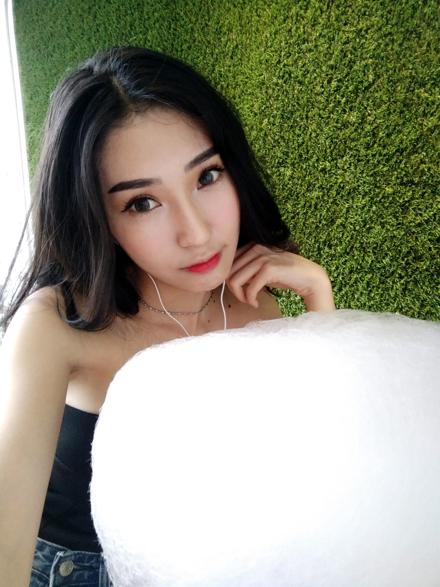 Gương mặt sắc n&eacute;t của Khổng T&uacute; Quỳnh