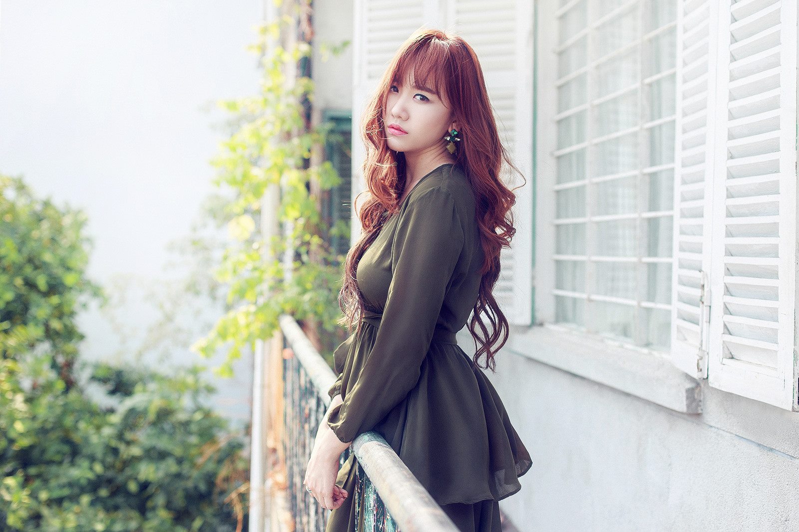 Hariwon chia sẻ h&igrave;nh &agrave;nh trong mv sắp ra mắt