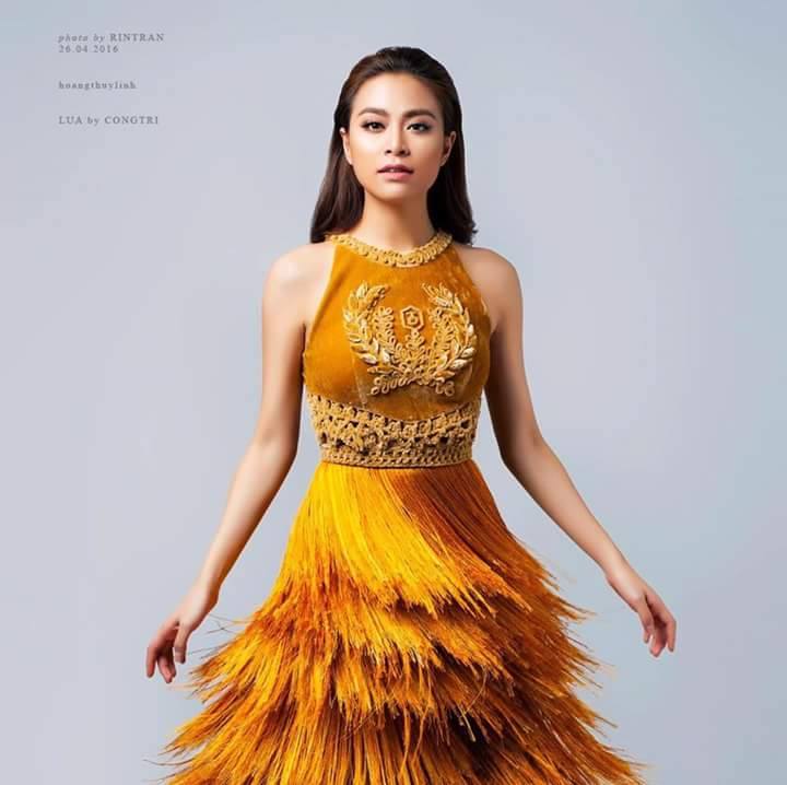 Hoàng Thùy Linh xinh đẹp với trang phục NTK Công Trí