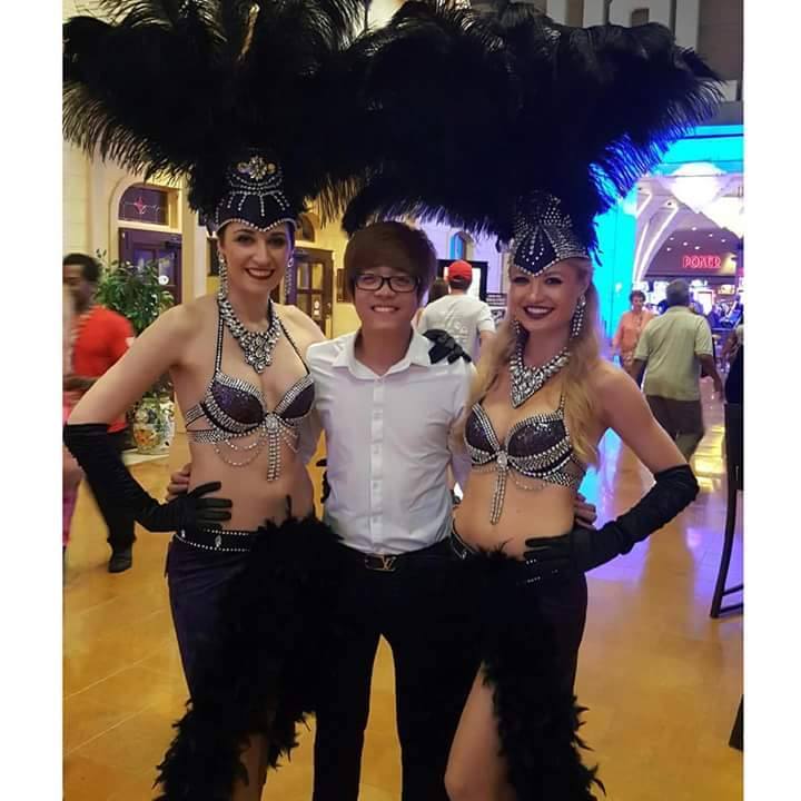 B&ugrave;i Anh Tuấn &ldquo;sung sướng&rdquo; b&ecirc;n g&aacute;i T&acirc;y