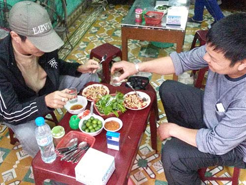 T&aacute;c hại của tiết canh m&agrave; nhiều người kh&ocirc;ng nhận thức được