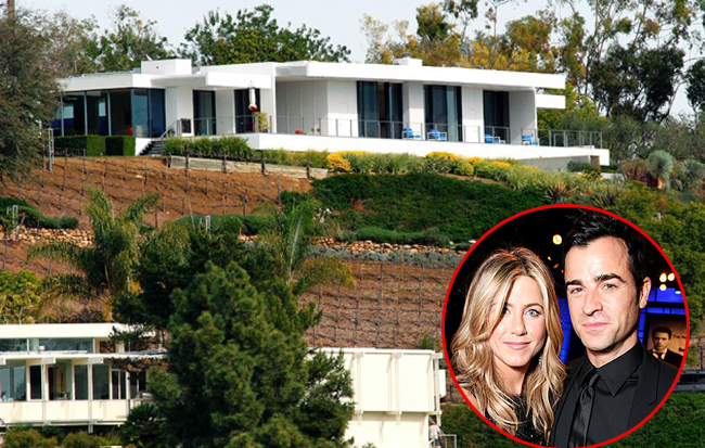 Ng&ocirc;i biệt thự ho&agrave;nh tr&aacute;ng ở Bel Air, California của vợ cũ Brad Pitt v&agrave; h&ocirc;n phu