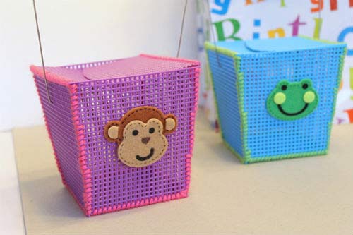 Với c&aacute;c dạng khay đựng đồ sẽ gi&uacute;p tạo sự gọn g&agrave;ng, ngăn nắp cho căn ph&ograve;ng của c&aacute;c b&eacute;