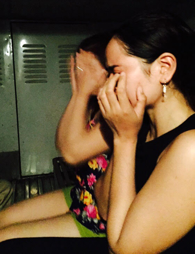 Bắt mại d&acirc;m gi&aacute; rẻ ở trong qu&aacute;n karaoke