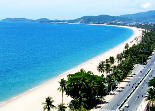 Nhìn từ trên cao, biển Mỹ Khê 