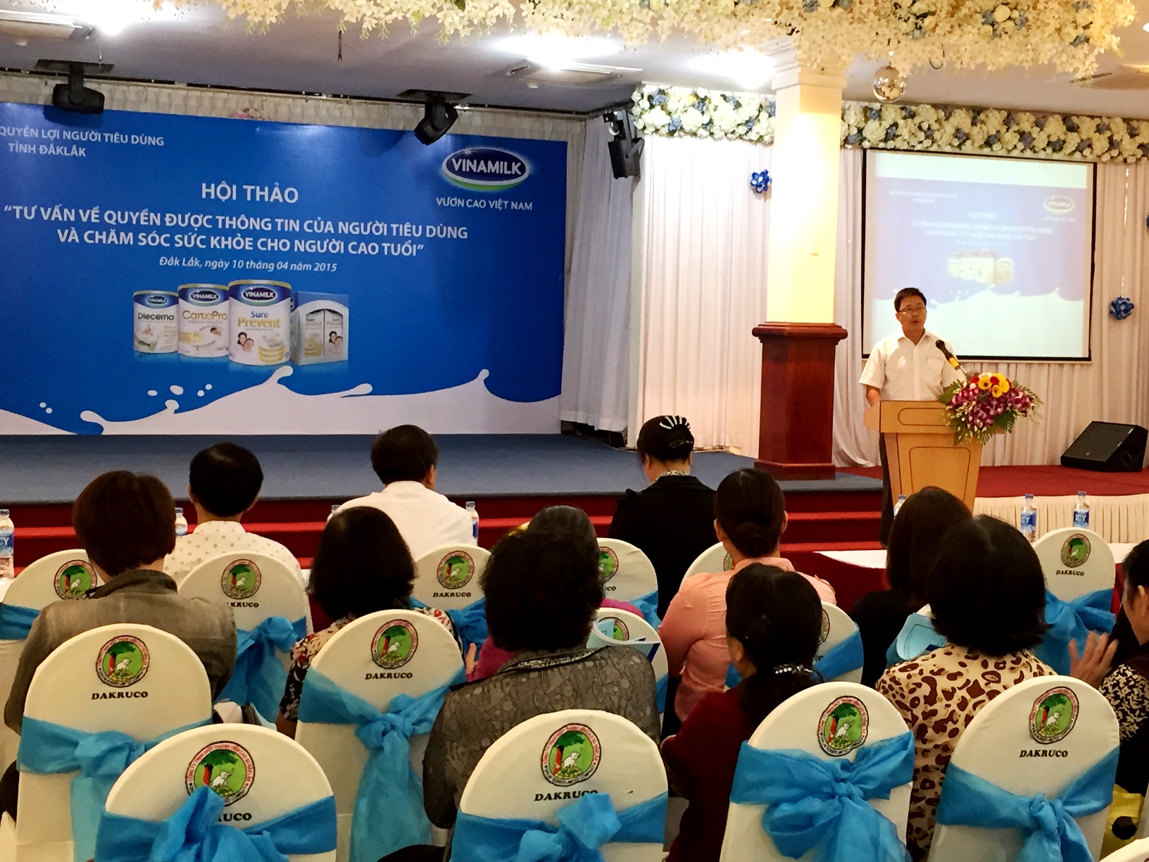 &Ocirc;ng Nguyễn Ngọc Th&agrave;nh &ndash; Gi&aacute;m đốc kinh doanh miền Trung, Vinamilk chia sẻ với người 13Win18 đa dạng khuyến mãi những th&ocirc;ng tin về c&ocirc;ng ty