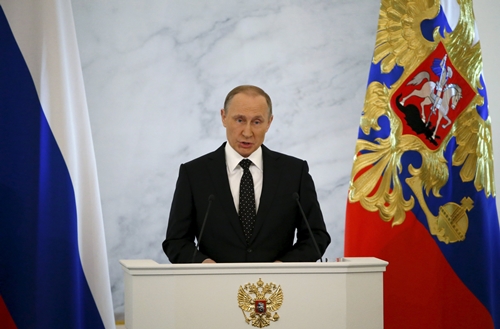  Tổng thống Nga Vladimir Putin ph&aacute;t biểu trong th&ocirc;ng điệp li&ecirc;n bang h&ocirc;m nay. Ảnh:Reuters