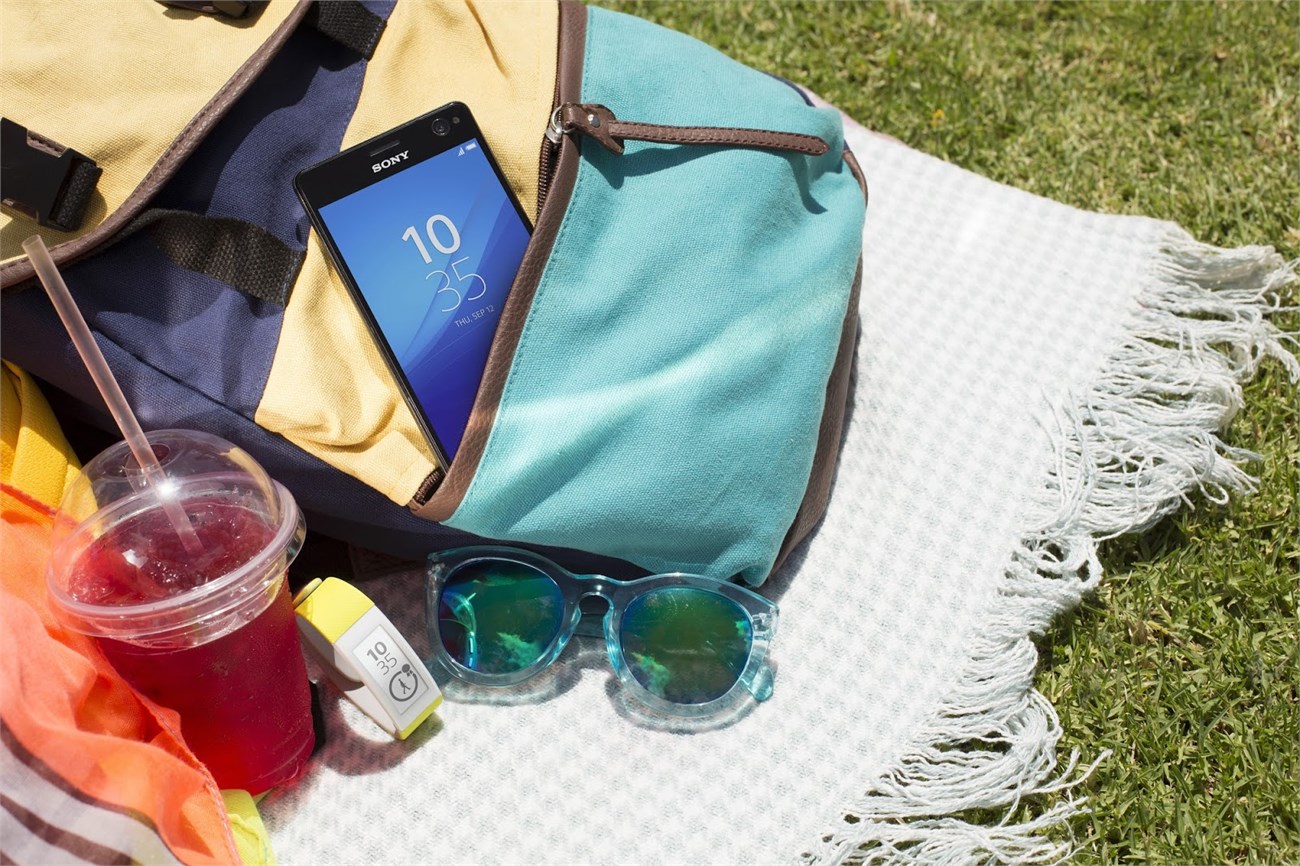 Xperia C4 Dual l&agrave; phablet hot nhất tầm trung c&oacute; c&oacute; camera ch&iacute;nh 13MP