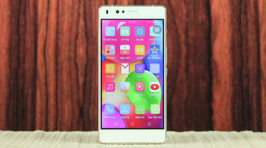 Mobiistar Prime Xense d&ugrave;ng m&agrave;n h&igrave;nh IPS LCD 5 inch