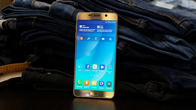 Samsung Galaxy Note 5 c&oacute; thời lượng pin cực 'khủng'