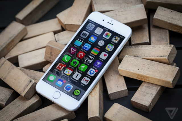 iPhone 6s sẽ sớm tr&igrave;nh l&agrave;ng trong thời gian tới