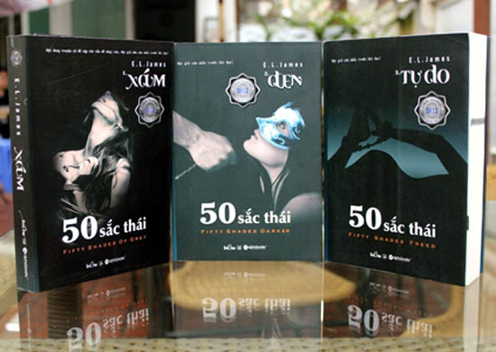 50 sắc th&aacute;i được chuyển thể từ cuốn tiểu thuyết t&igrave;nh &aacute;i nổi tiếng