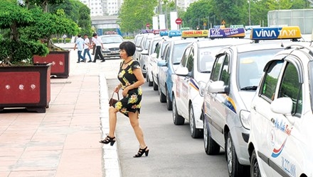 Cước vận tải kh&ocirc;ng giảm