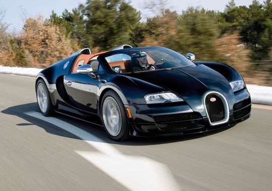 Bugatti Veyron 16.4 Grand Sport Vitesse l&agrave; một trong số những si&ecirc;u xe hiếm hoi v&agrave; đặc biệt nhất với số lượng sản xuất giới hạn