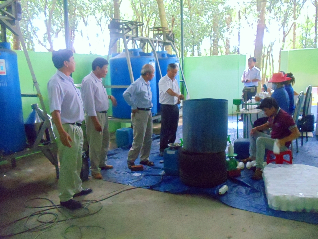 Chuyển giao c&ocirc;ng nghệ sản xuất thuốc trừ bệnh c&acirc;y trồng từ bạc nano