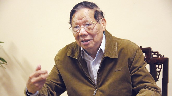 Nguyên Bộ trưởng có khuôn mặt buồn... Nguyên Bộ trưởng có khuôn mặt buồn...