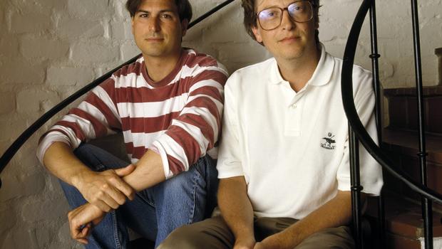 H&igrave;nh ảnh của Steve Jobs v&agrave; Bill Gates. Ảnh: Cbsnews