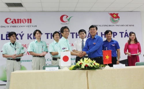 Ký kết hợp tác hỗ trợ học sinh, sinh viên