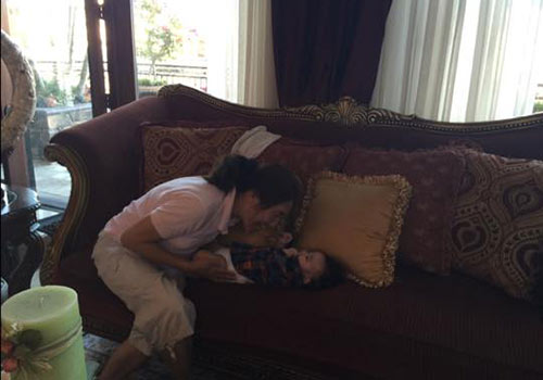 Con trai Vy Oanh