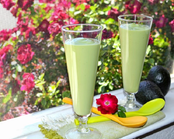 C&aacute;ch l&agrave;m sinh tố m&atilde;ng cầu bơ