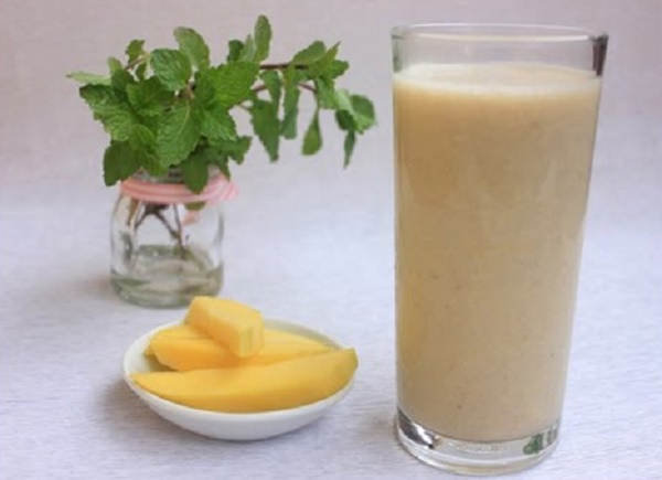 C&aacute;ch l&agrave;m sinh tố xo&agrave;i chuối gi&uacute;p đẹp da, bổ dưỡng ng&agrave;y h&egrave;