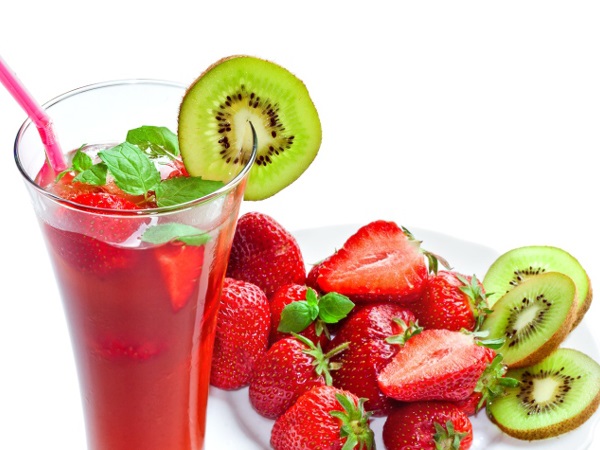 C&aacute;ch l&agrave;m sinh tố kiwi d&acirc;u t&acirc;y