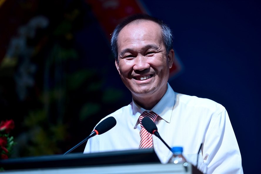 ong-duong-cong-minh-chi-hang-chuc-ty-dong-mua-2-trieu-co-phieu-stb
