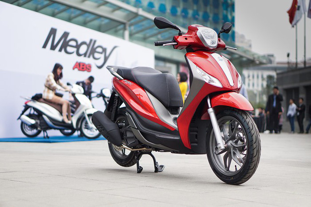 bang-gia-xe-piaggio-vespa-thang-122017-tai-thi-truong-viet