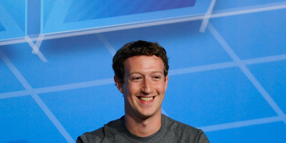 day-la-ly-do-mark-zuckerberg-dot-ngot-rut-bot-von-khoi-facebook