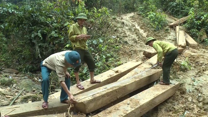 ubnd-quang-binh-ra-cong-van-khan-ve-vu-xe-thit-rung-phong-ho-lon-nhat-tinh