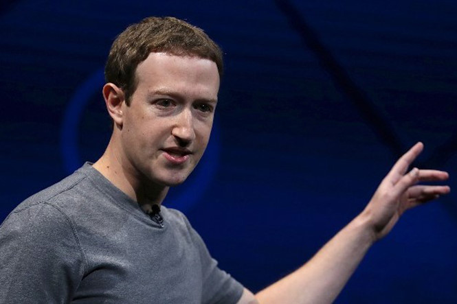 facebook-vuong-scandal-lon-nhat-trong-lich-su-mark-zuckerberg-bi-yeu-cau-tu-chuc