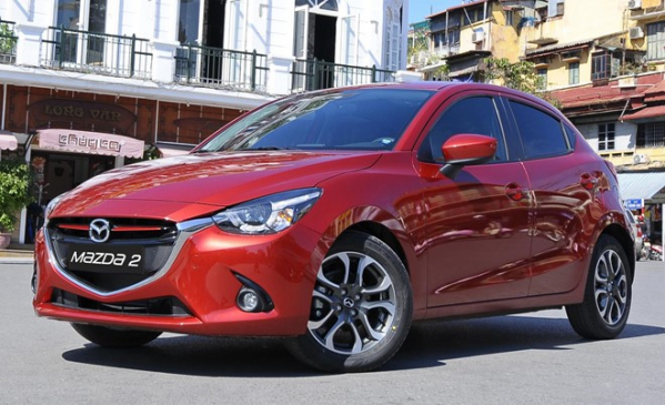 thi-truong-o-to-thang-4-hai-phien-ban-mazda-2-tang-gia-30-trieu-dong