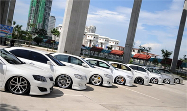 thi-truong-o-to-viet-xe-o-to-thai-van-ap-dao-thi-truong-xe-nhap