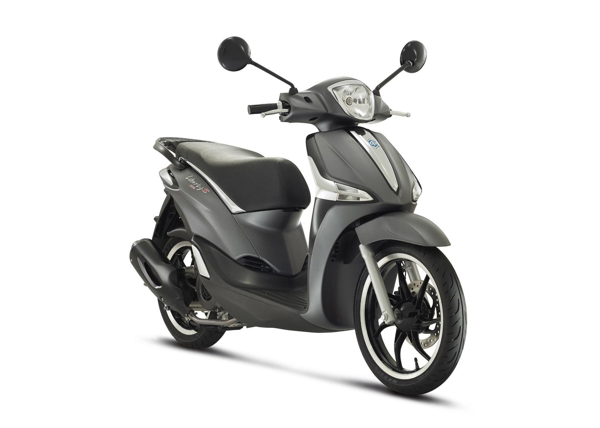 thi-truong-xe-may-viet-bang-gia-lan-banh-thuc-te-cua-xe-ga-piaggio-liberty-125-moi