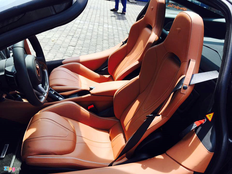 khoc-rong-vi-dung-phai-mclaren-720s-sieu-xe-dat-nhat-thai-lan