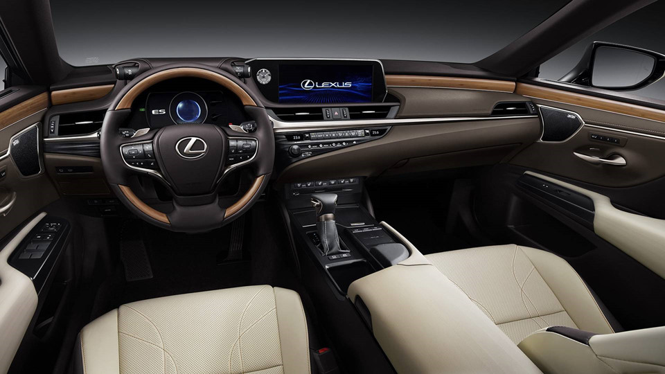 thi-truong-o-to-viet-bang-gia-xe-lexus-moi-nhat-tai-viet-nam