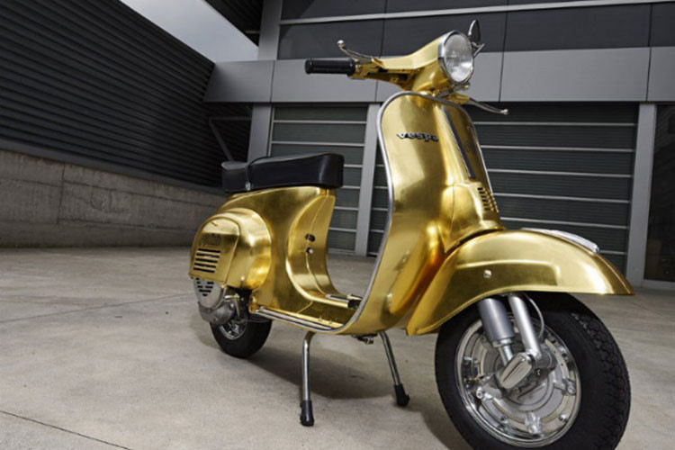chiem-nguong-chiec-xe-ga-vespa-polini-dat-vang-gia-hon-1-ty-dong chiem-nguong-chiec-xe-ga-vespa-polini-dat-vang-gia-hon-1-ty-dong