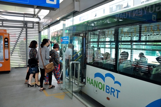 chu-tich-ha-noi-chuyen-gia-danh-gia-du-an-brt-kim-ma-yen-nghia-co-hieu-qua