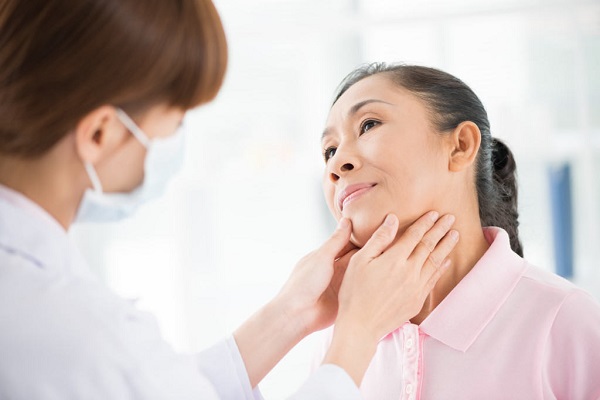 Những b&iacute; k&iacute;p đơn giản ngăn ngừa nếp nhăn m&agrave; kh&ocirc;ng cần tốn tiền