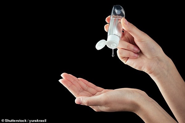 Chất khử tr&ugrave;ng tay cũng kh&ocirc;ng thể ''khuất phục'' bệnh c&uacute;m