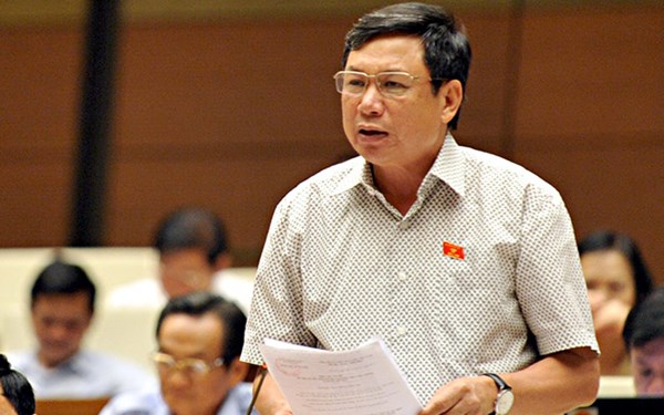 Đại biểu L&ecirc; Nam- Ph&oacute; Trưởng đo&agrave;n chuy&ecirc;n tr&aacute;ch Đo&agrave;n ĐBQH tỉnh Thanh H&oacute;a