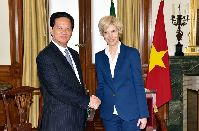 Thủ tướng Nguyễn Tấn Dũng đã gặp Chủ tịch Quốc hội Bồ Đào Nha, bà Maria da Assunsao Thủ tướng Nguyễn Tấn Dũng đã gặp Chủ tịch Quốc hội Bồ Đào Nha, bà Maria da Assunsao