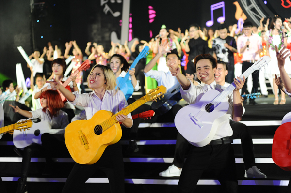 H&agrave;nh tr&igrave;nh B&agrave;i ca sinh vi&ecirc;n 2015 