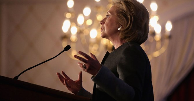 Ứng cử vi&ecirc;n Tổng thống Mỹ Hillary Clinton c&oacute; thể bị điều tra h&igrave;nh sự