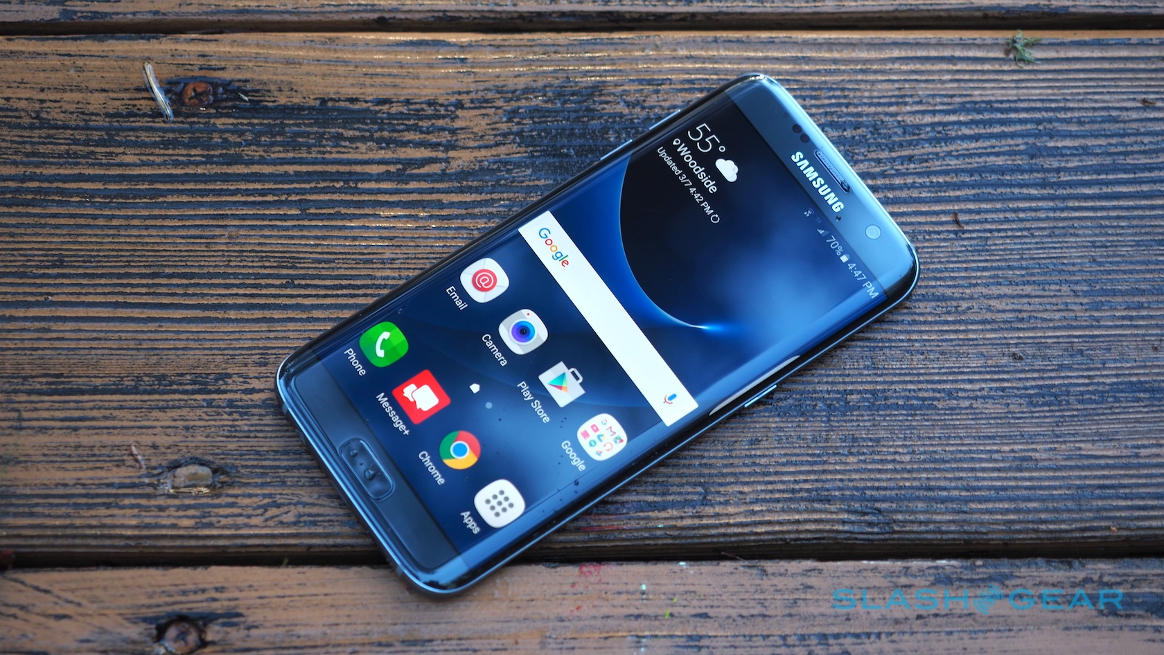 Samsung Galaxy S7 Edge - Giá: 620 USD