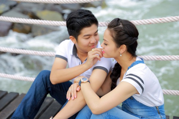 Để tổ chức 8/3 ấn tượng, l&atilde;ng mạn cho vợ, c&aacute;c &ocirc;ng chồng n&ecirc;n d&agrave;nh thời gian trọn vẹn b&ecirc;n cạnh người vợ th&acirc;n y&ecirc;u của m&igrave;nh